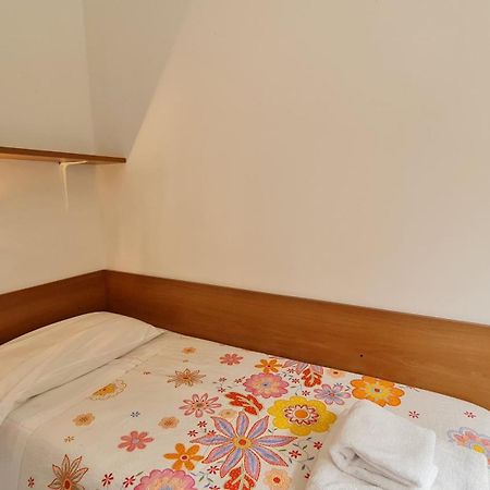 Panorama Apartment Peschiera Песк'єра-дель-Гарда Екстер'єр фото