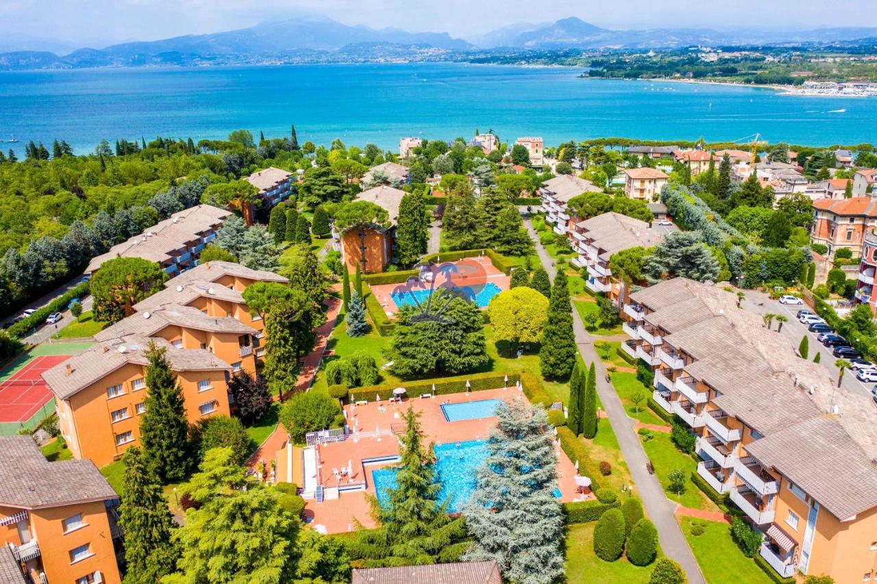 Panorama Apartment Peschiera Песк'єра-дель-Гарда Екстер'єр фото