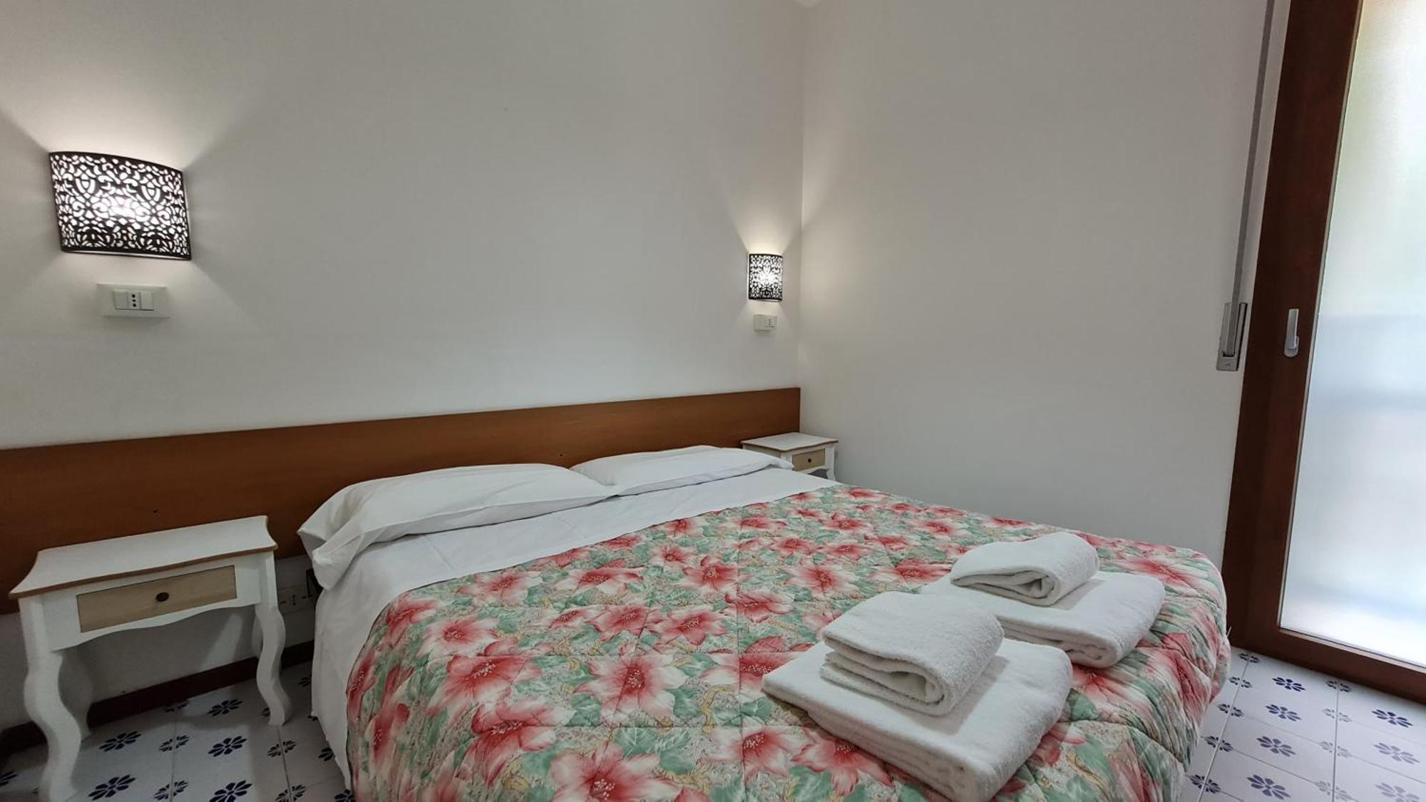 Panorama Apartment Peschiera Песк'єра-дель-Гарда Екстер'єр фото