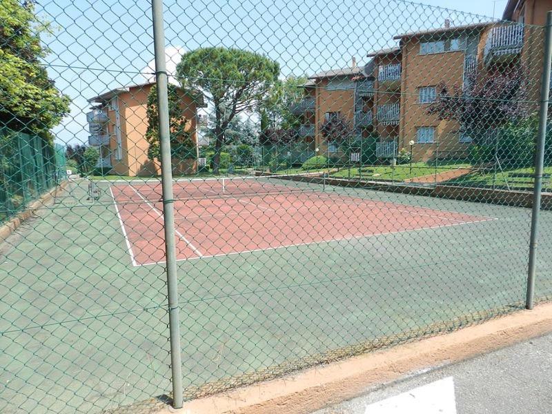 Panorama Apartment Peschiera Песк'єра-дель-Гарда Екстер'єр фото